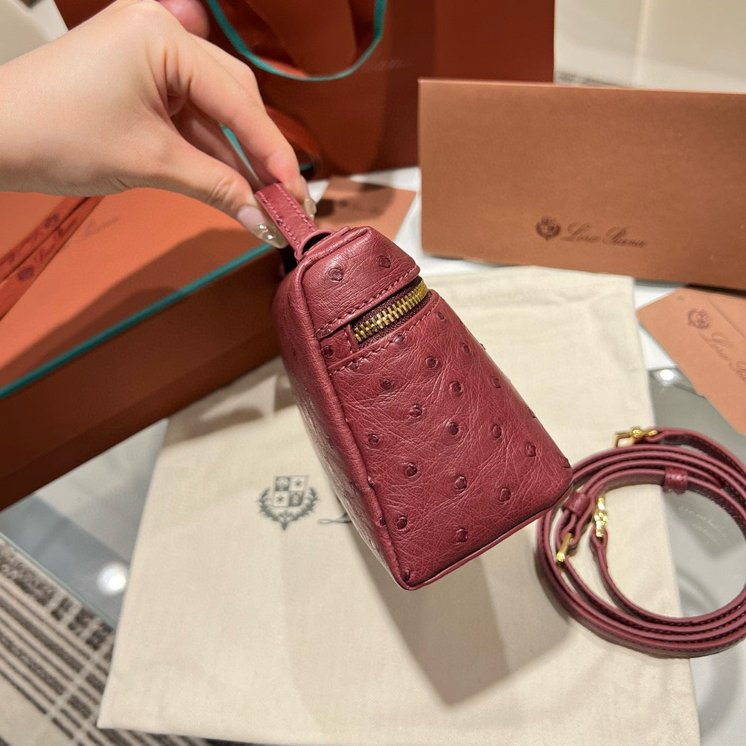 Loro Piana 19 Bag 19x7x12cm