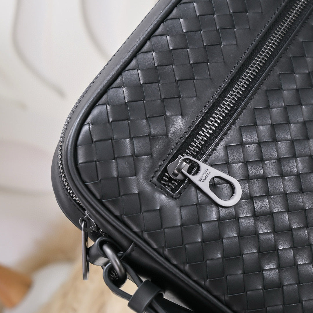 BV Cross Body Bag 25.27.6CM