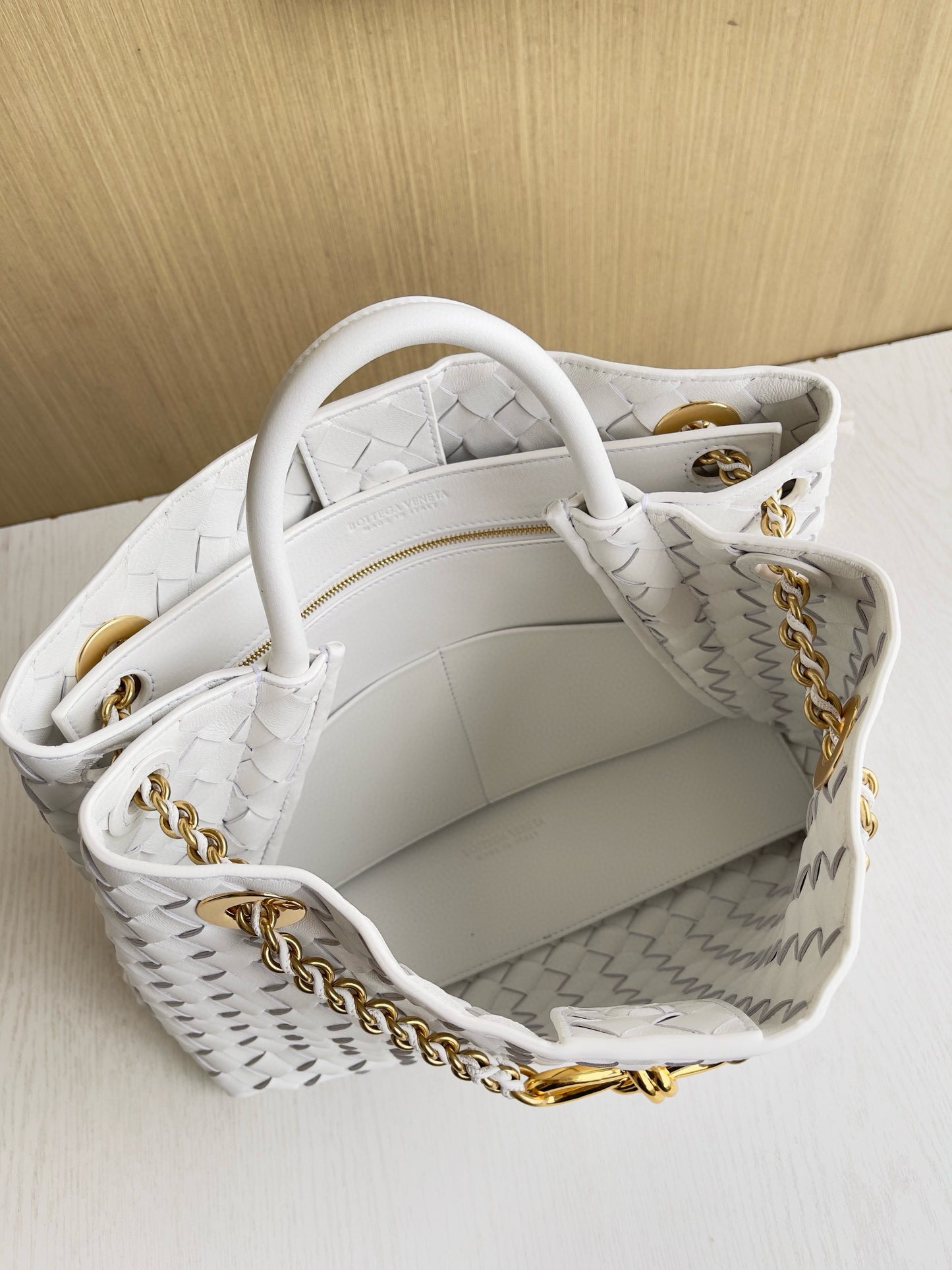 BV Andiamo Chain Bag 32x24x12cm