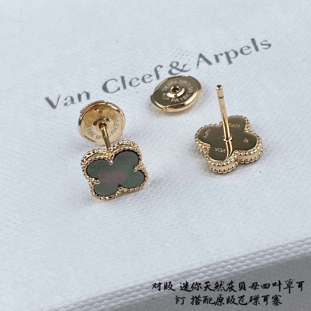 Van Cleef & Arpels Earrings