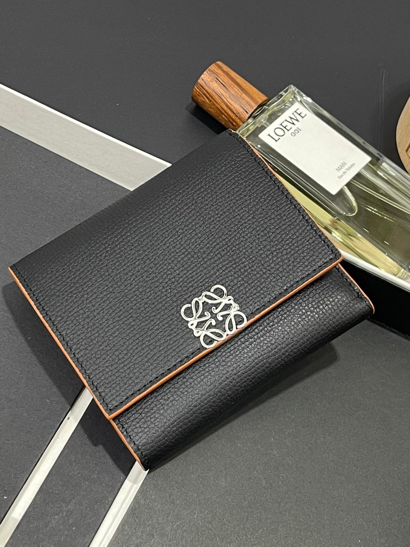 Loewe Wallet