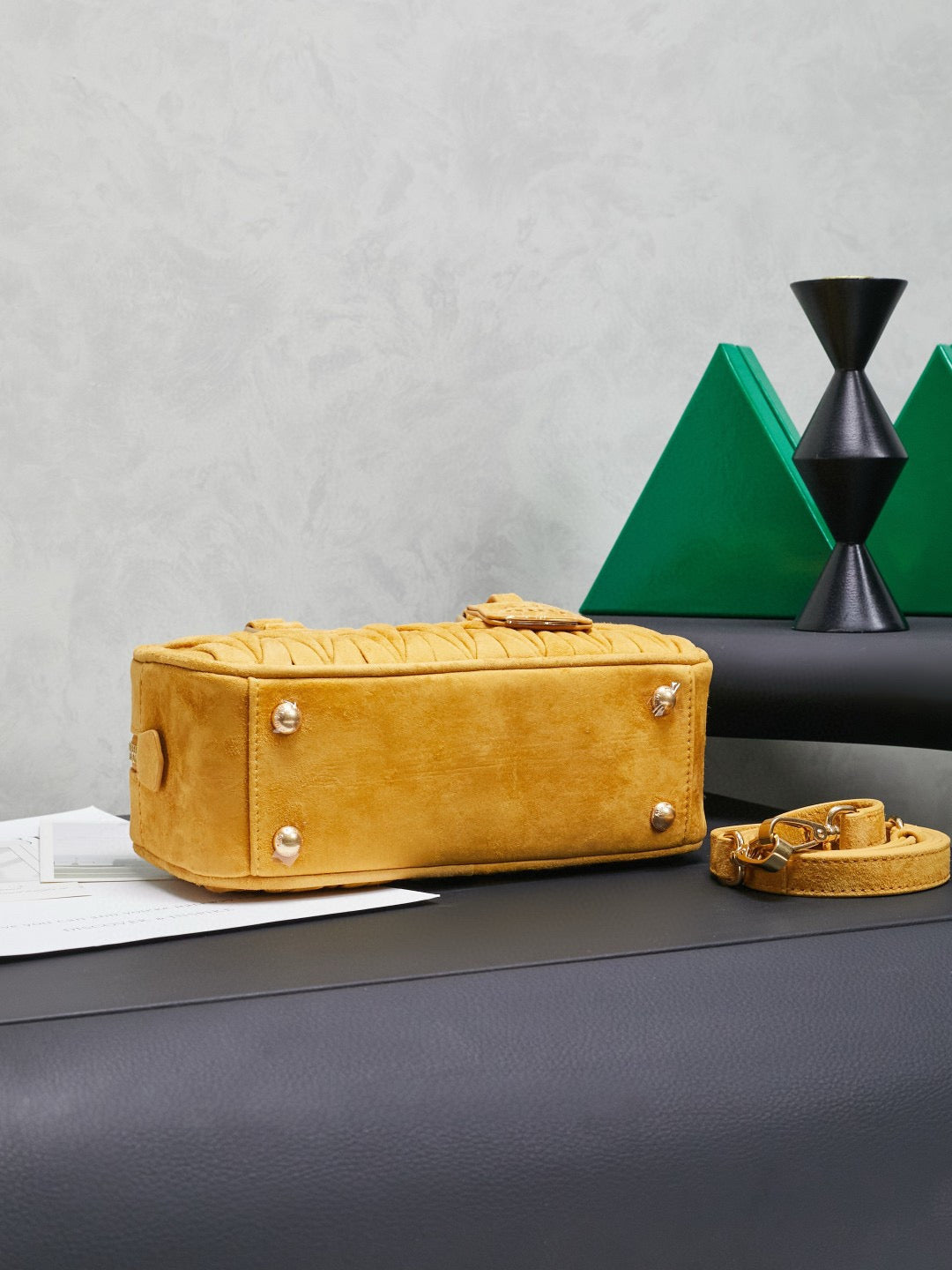 Miu Miu Bowling Bag 22x10.5x7.5cm