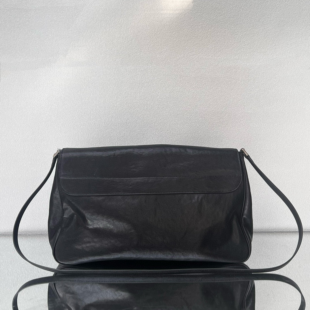 BLCG Grungy Messenger Bag