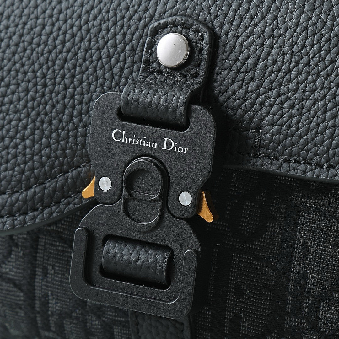 Dior Oblique Saddle Belt Bag