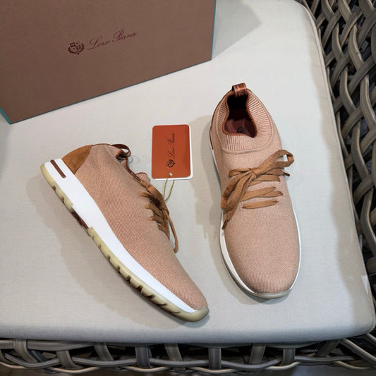 LP Sneakers