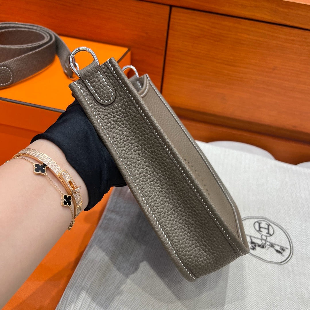 Hermes Evelyne 17
