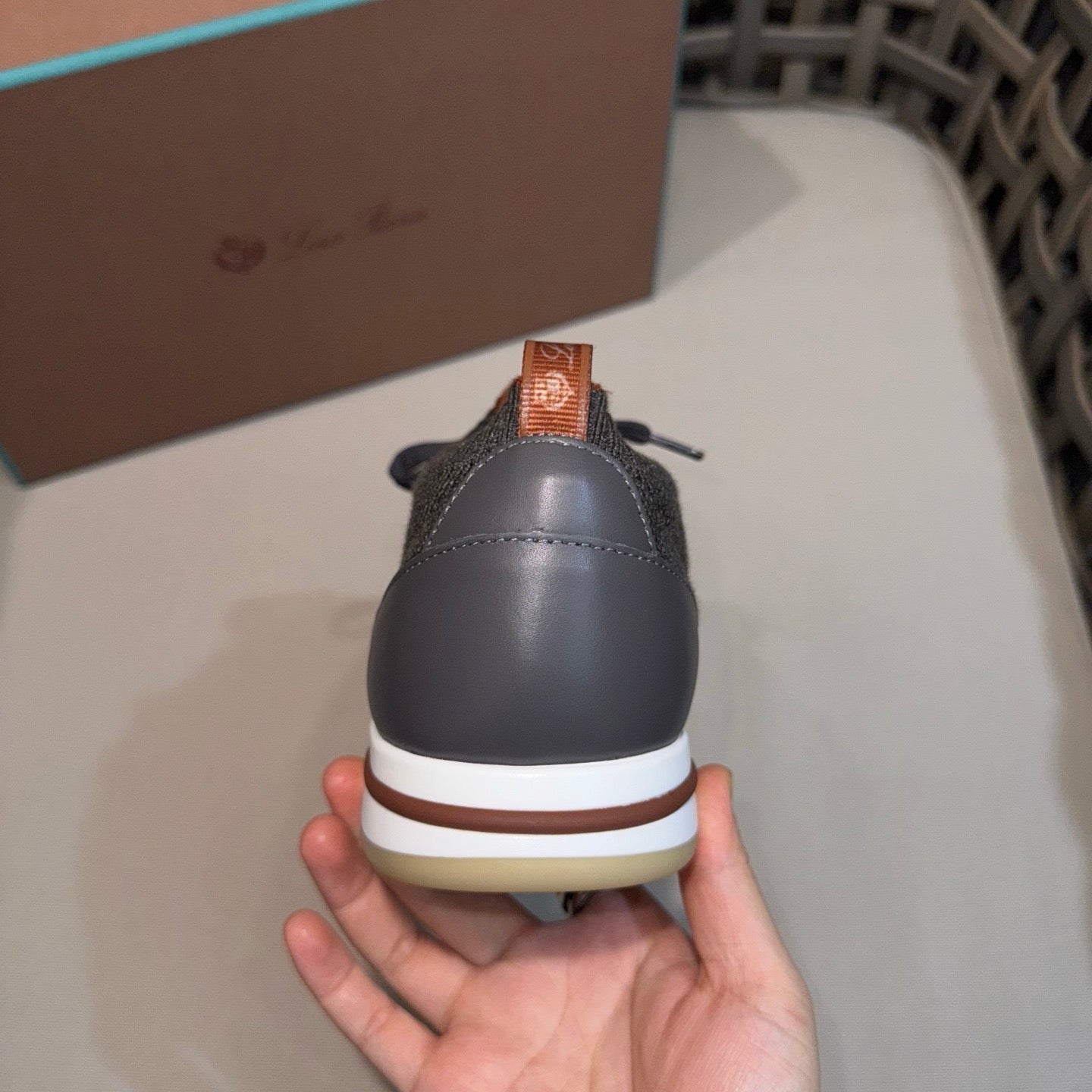 LP Sneakers