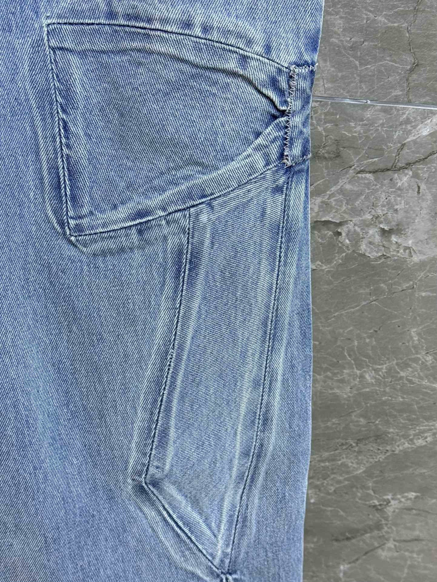 Chanel Jeans