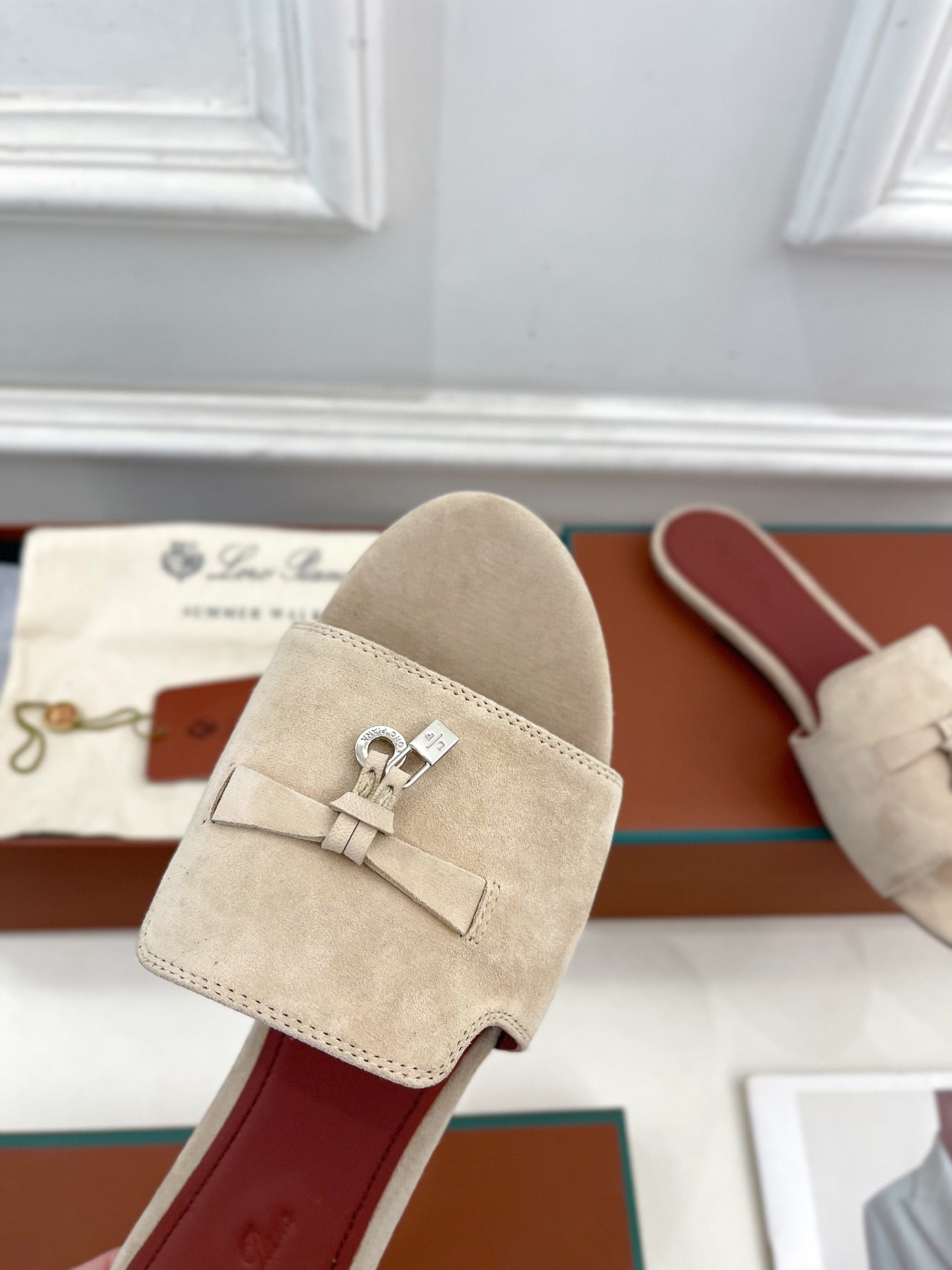 LP Sandals