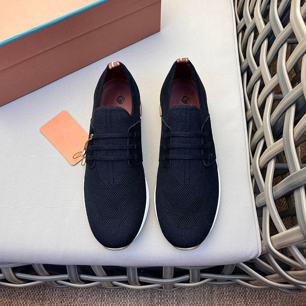 LP Sneakers