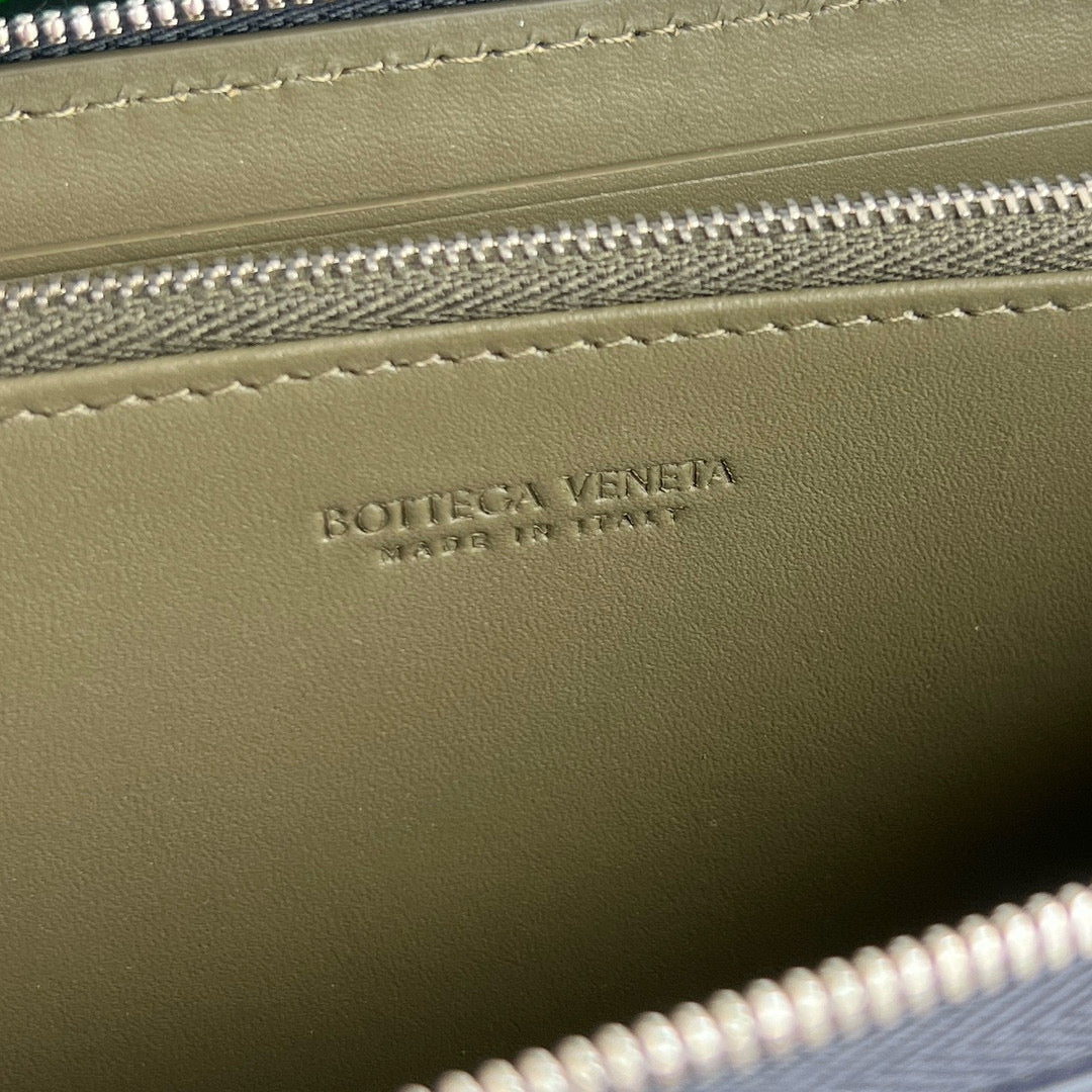 Bottega Veneta Long Zipped Wallet