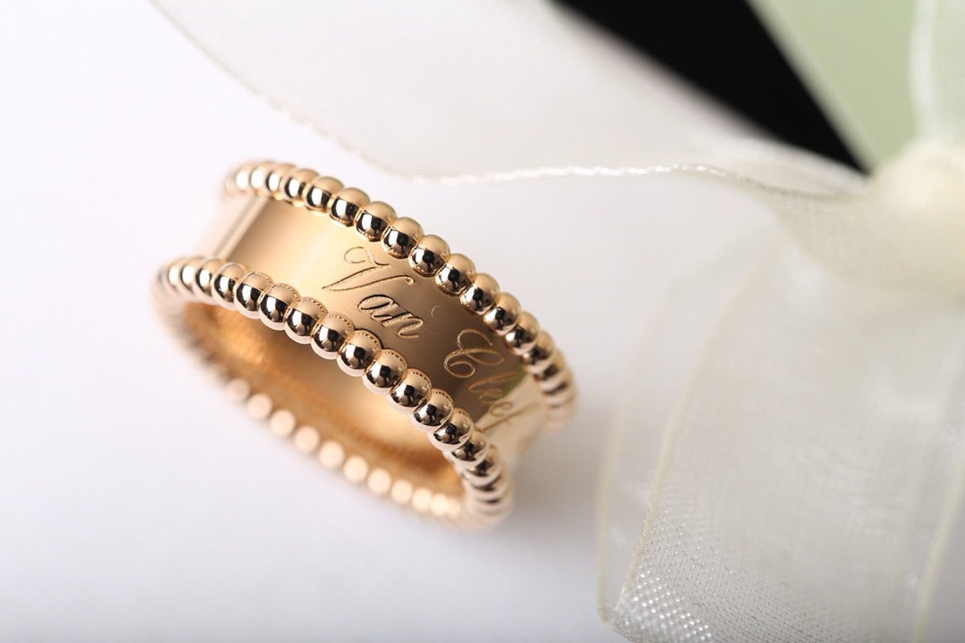 Van Cleef & Arpels Ring