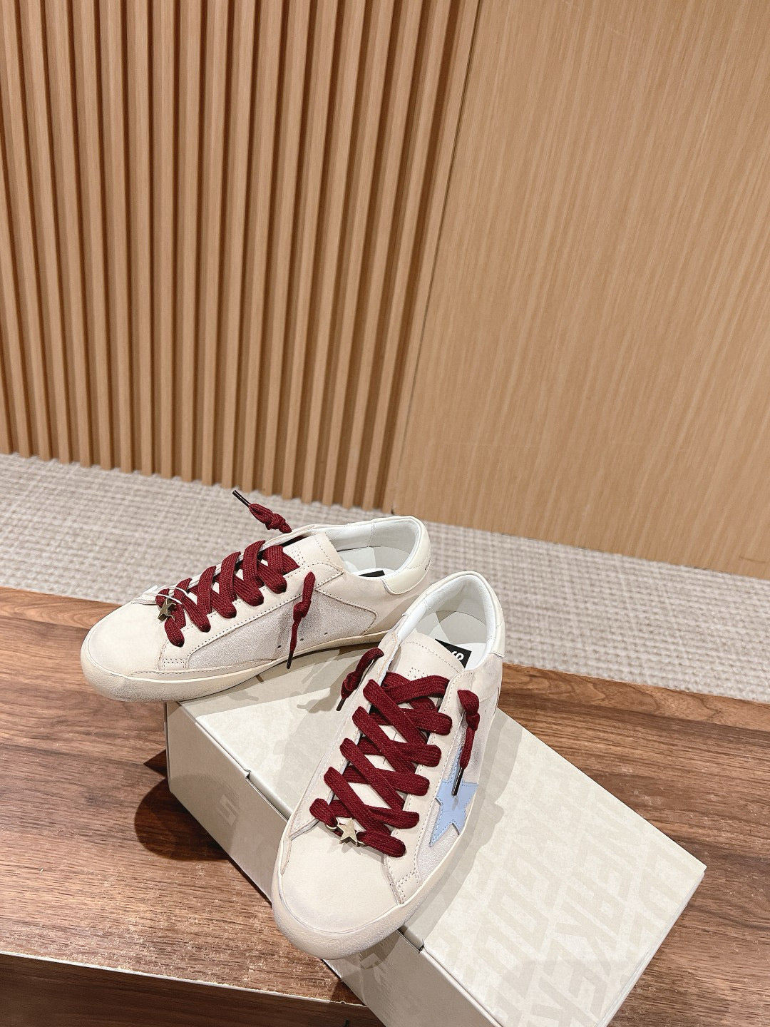 Golden Goose Sneaker