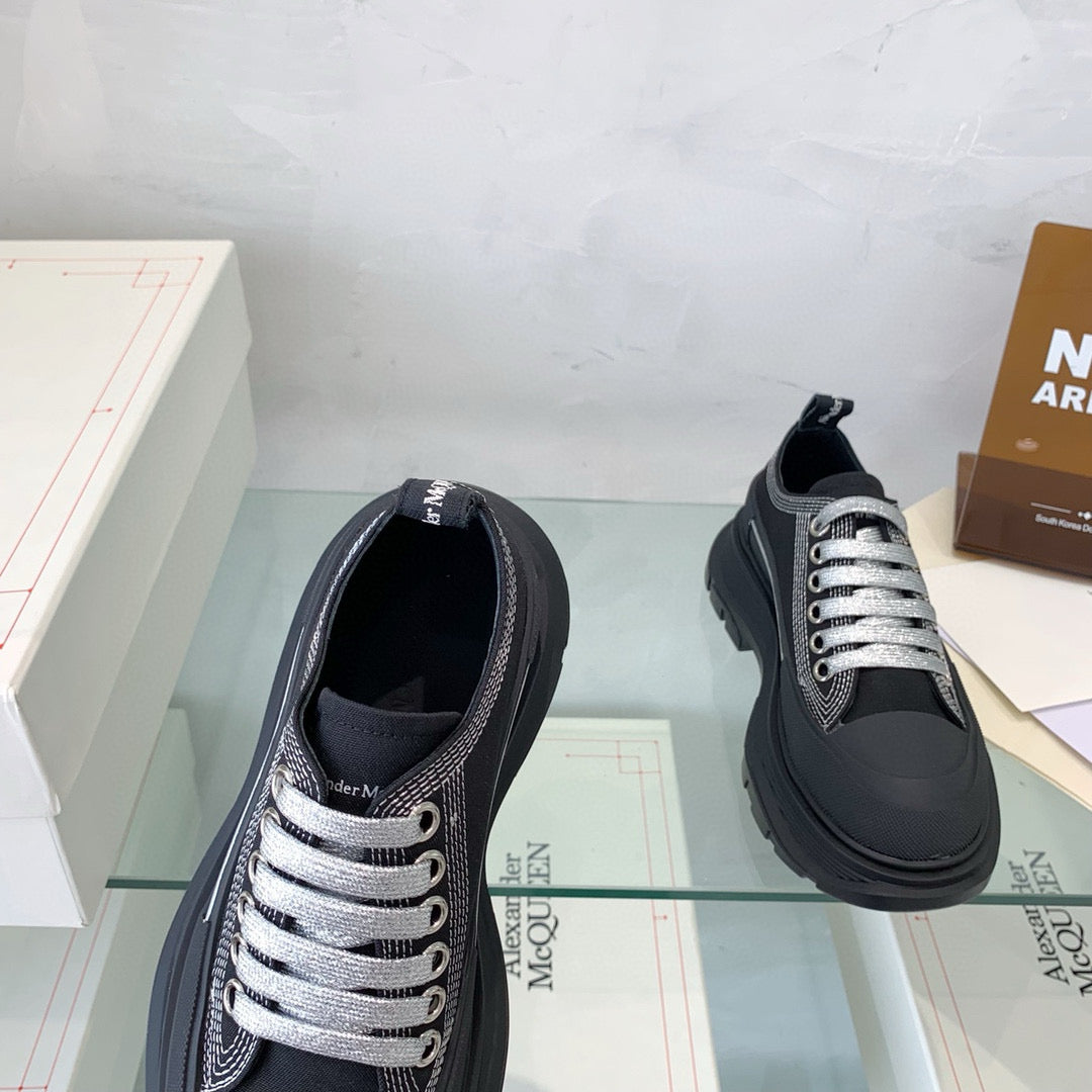 Alexander McQueen Sneakers