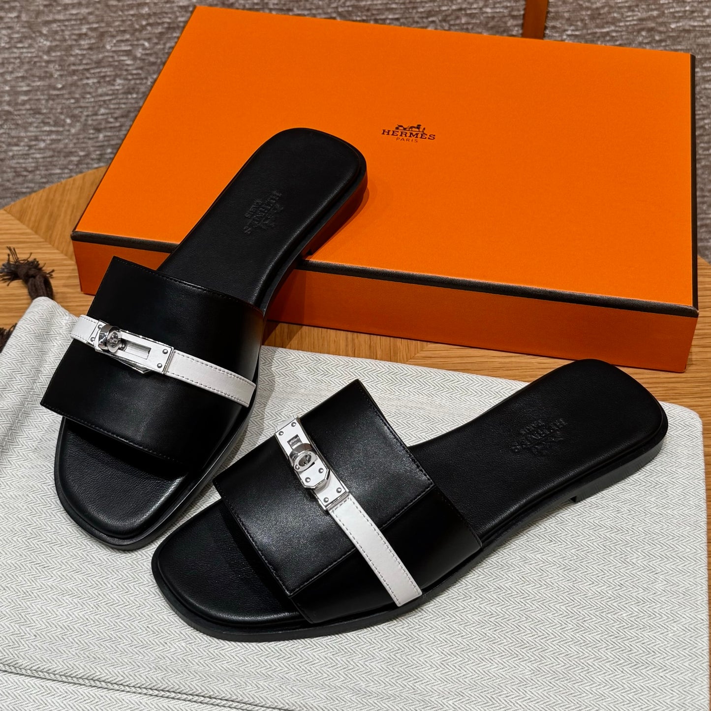 Hermes Sandals