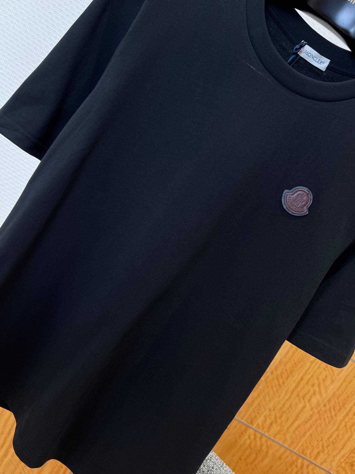 Moncler T-shirt