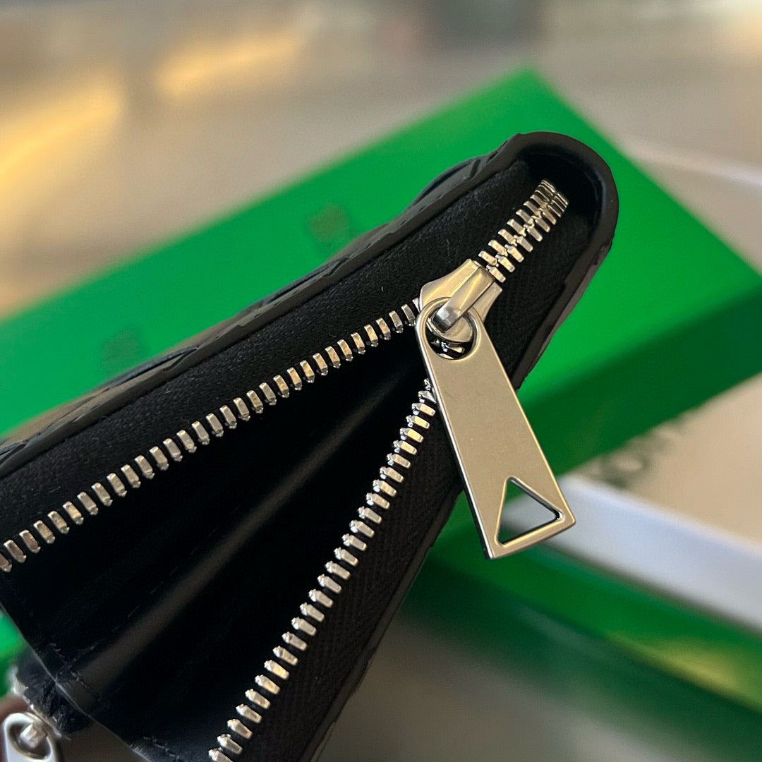 Bottega Veneta Long Zipped Wallet