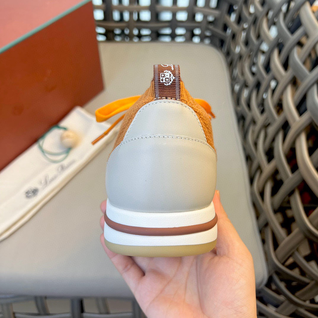 LP Sneakers