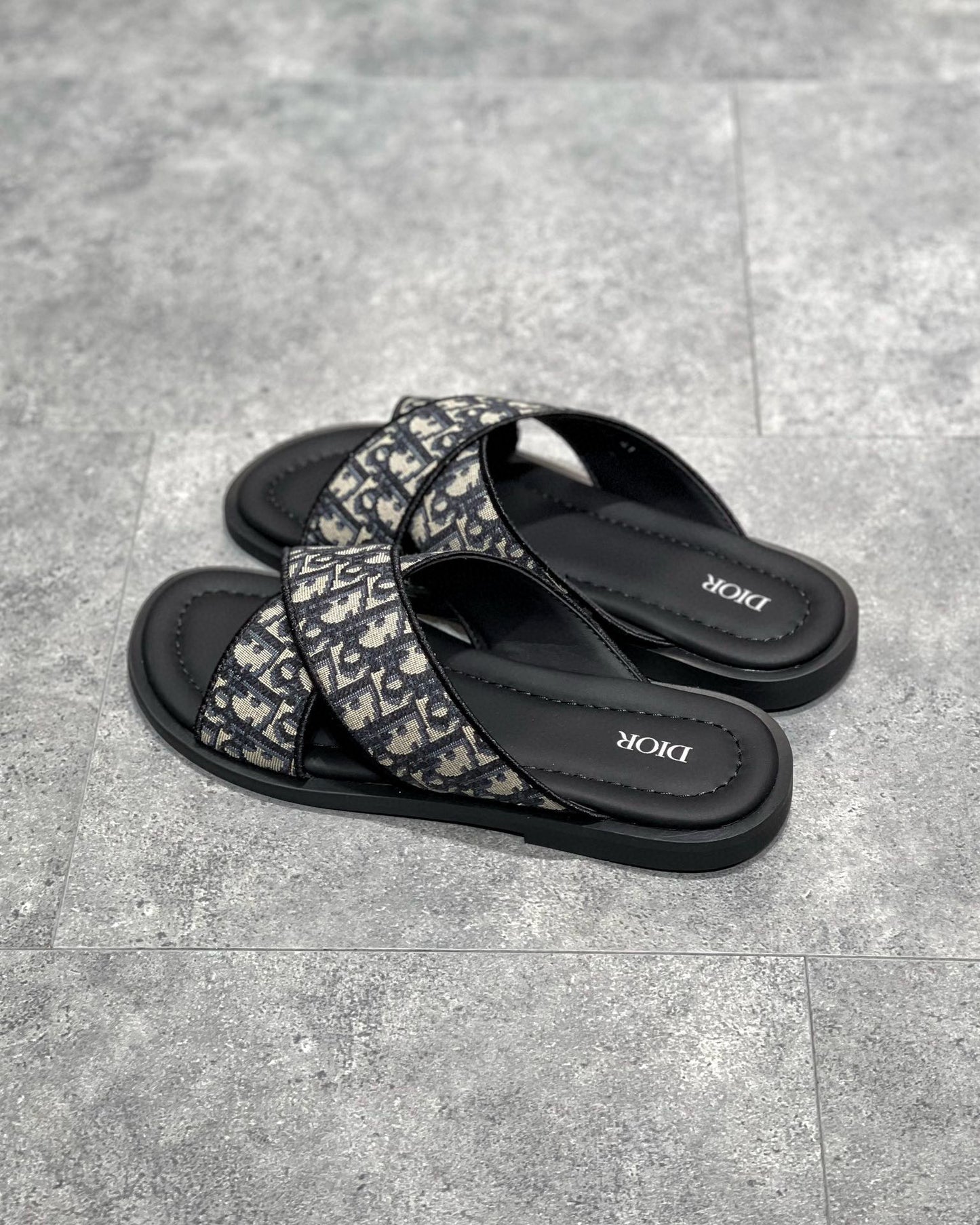 CD SANDALS