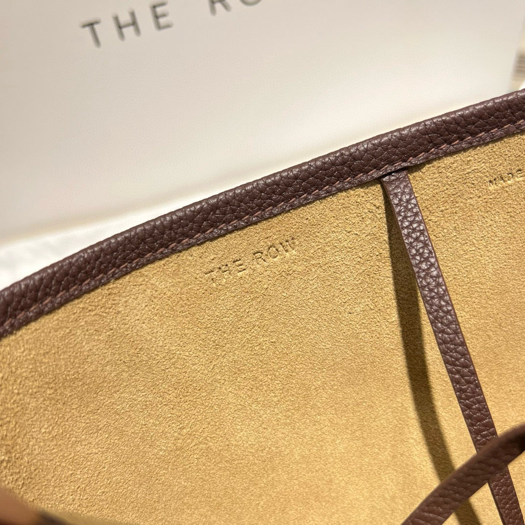 The Row Bucket Bag(24CM*22CM*11CM)