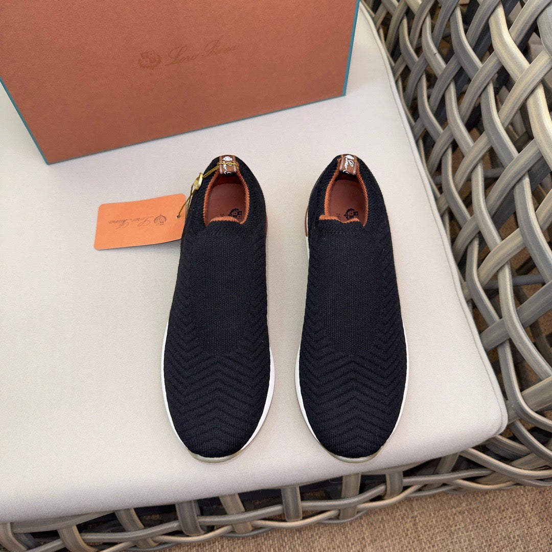 LP Sneakers