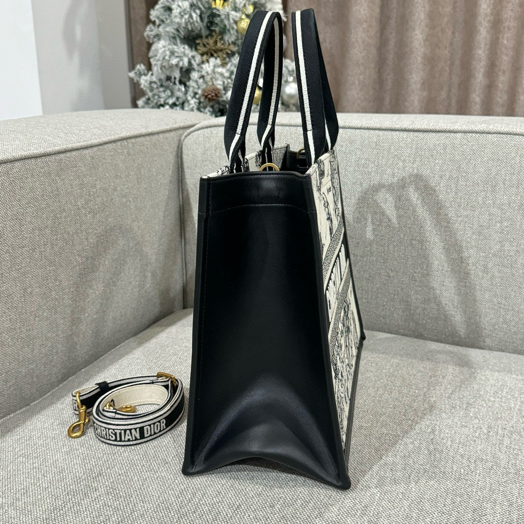 Dior Tote Bag