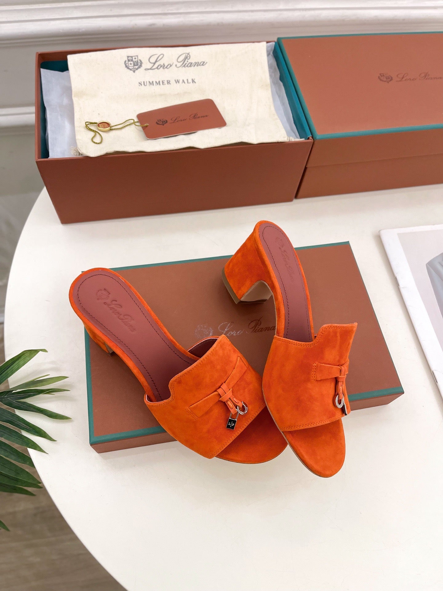 LP Sandals
