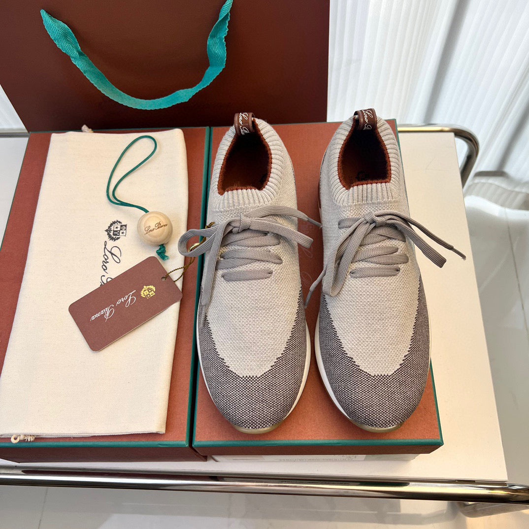 LP Sneakers