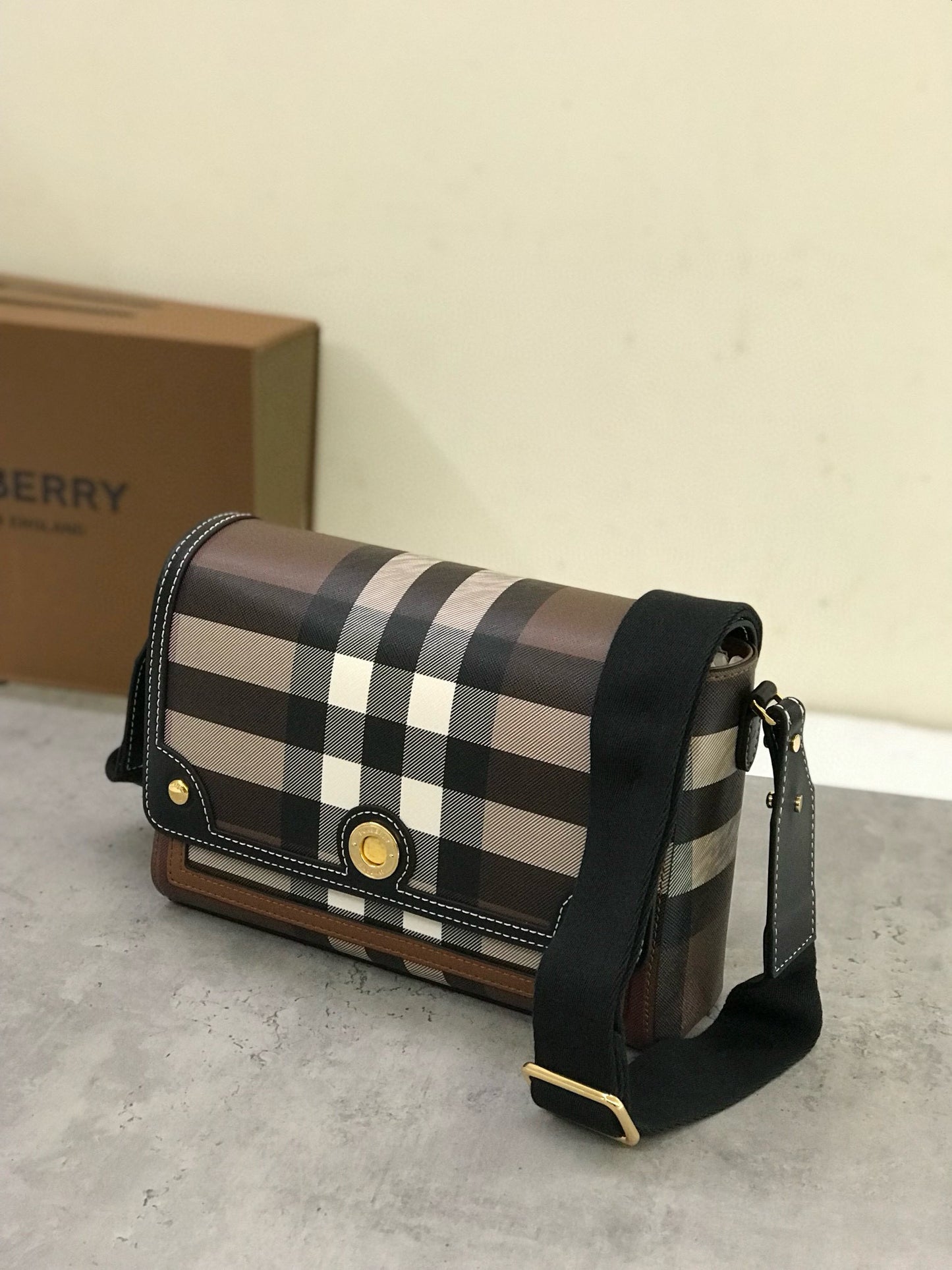 BBR Note Cross Body Bag