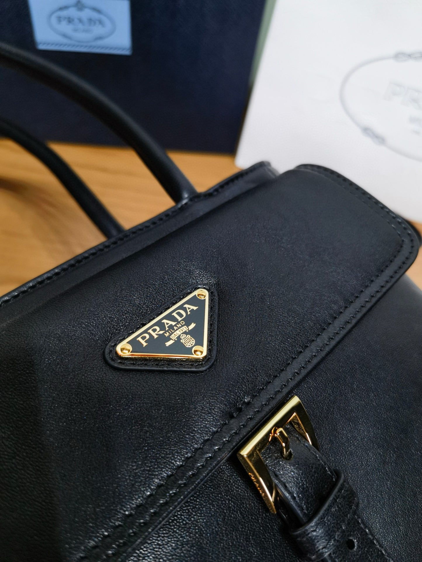 Prada Handbag 24x13x7.5cm