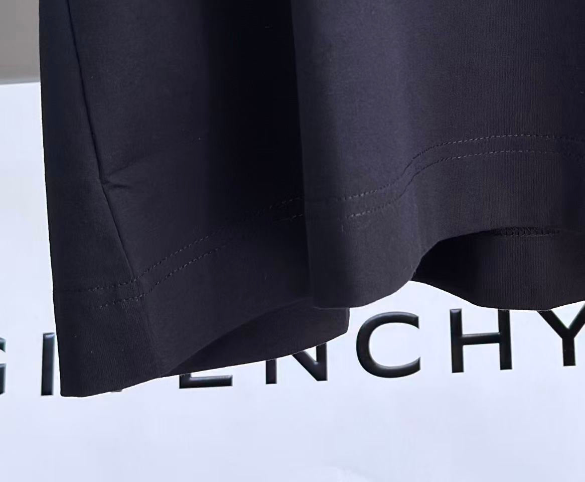 Givenchy T-Shirt