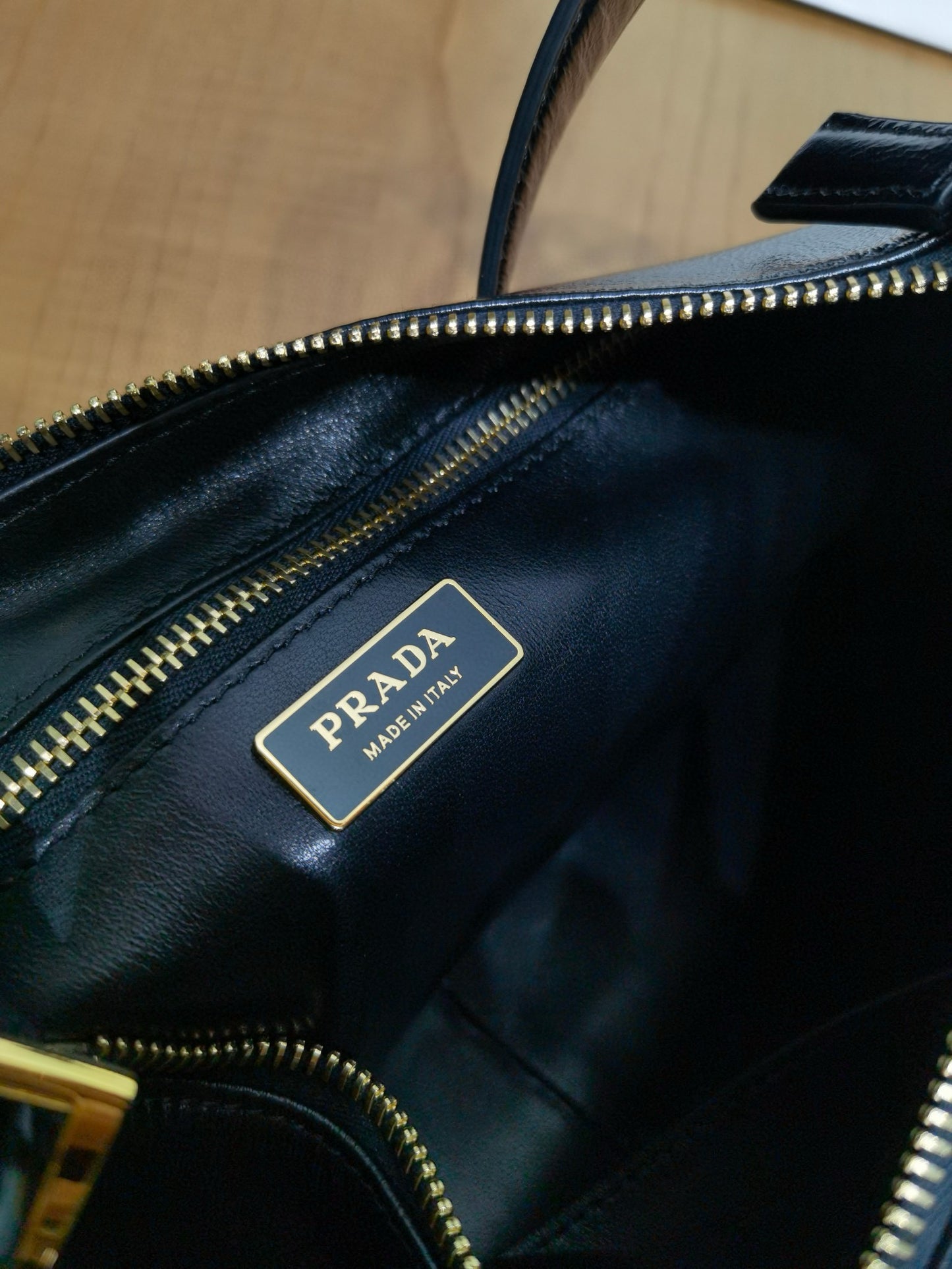 Prada Handbag 32x15x12cm