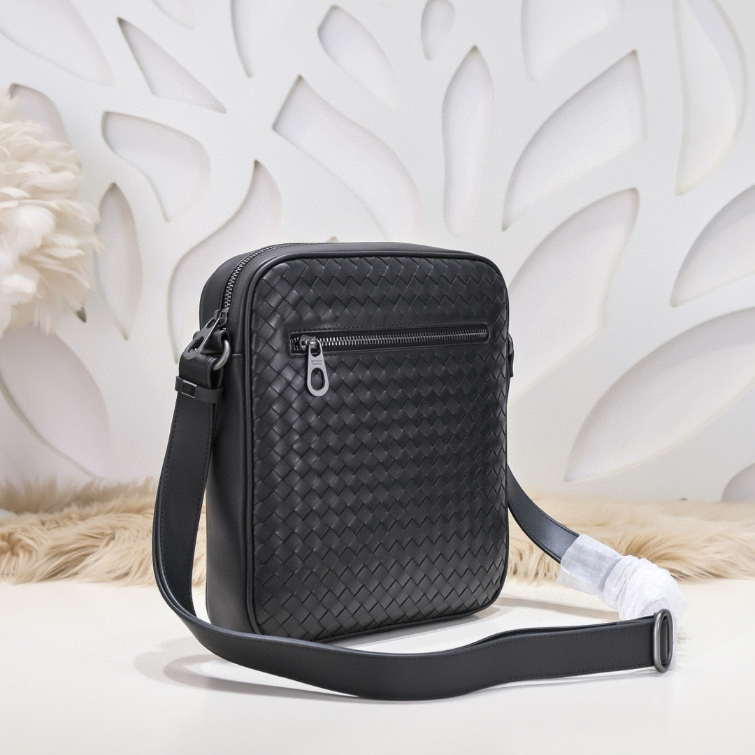 BV Cross Body Bag 25.27.6CM