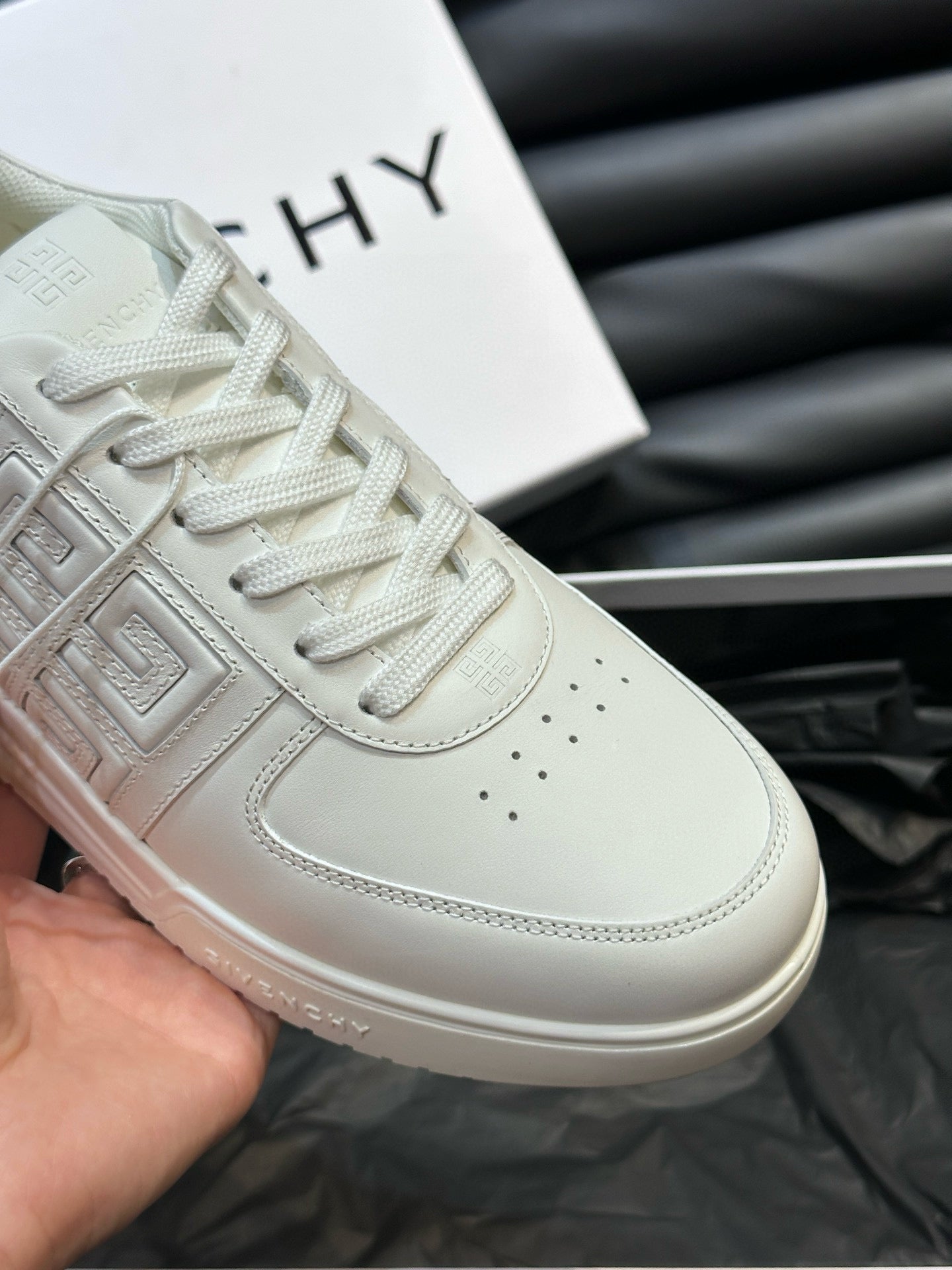 Givenchy Sneakers