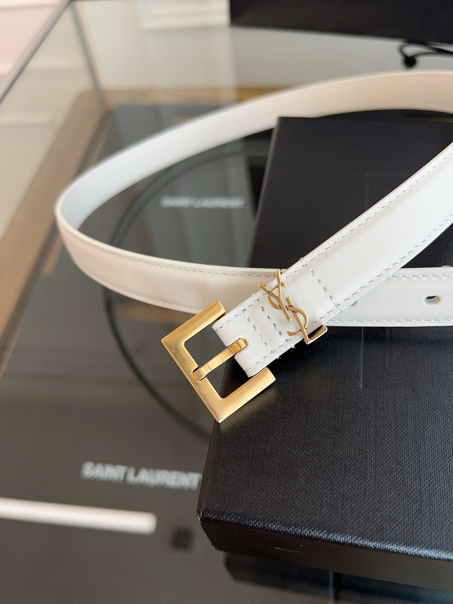 Saint Laurent Belt