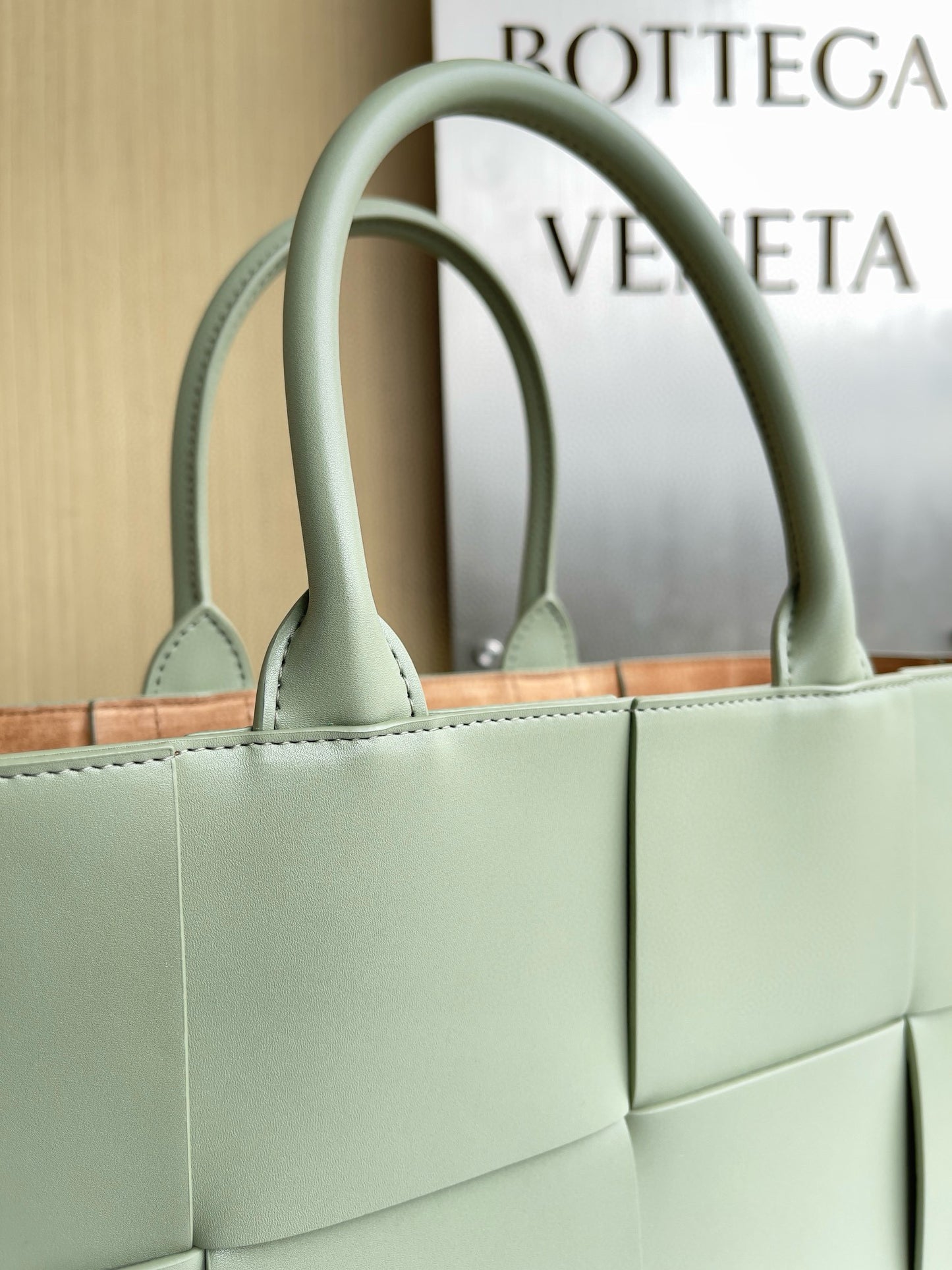 BV Arco Tote Bag