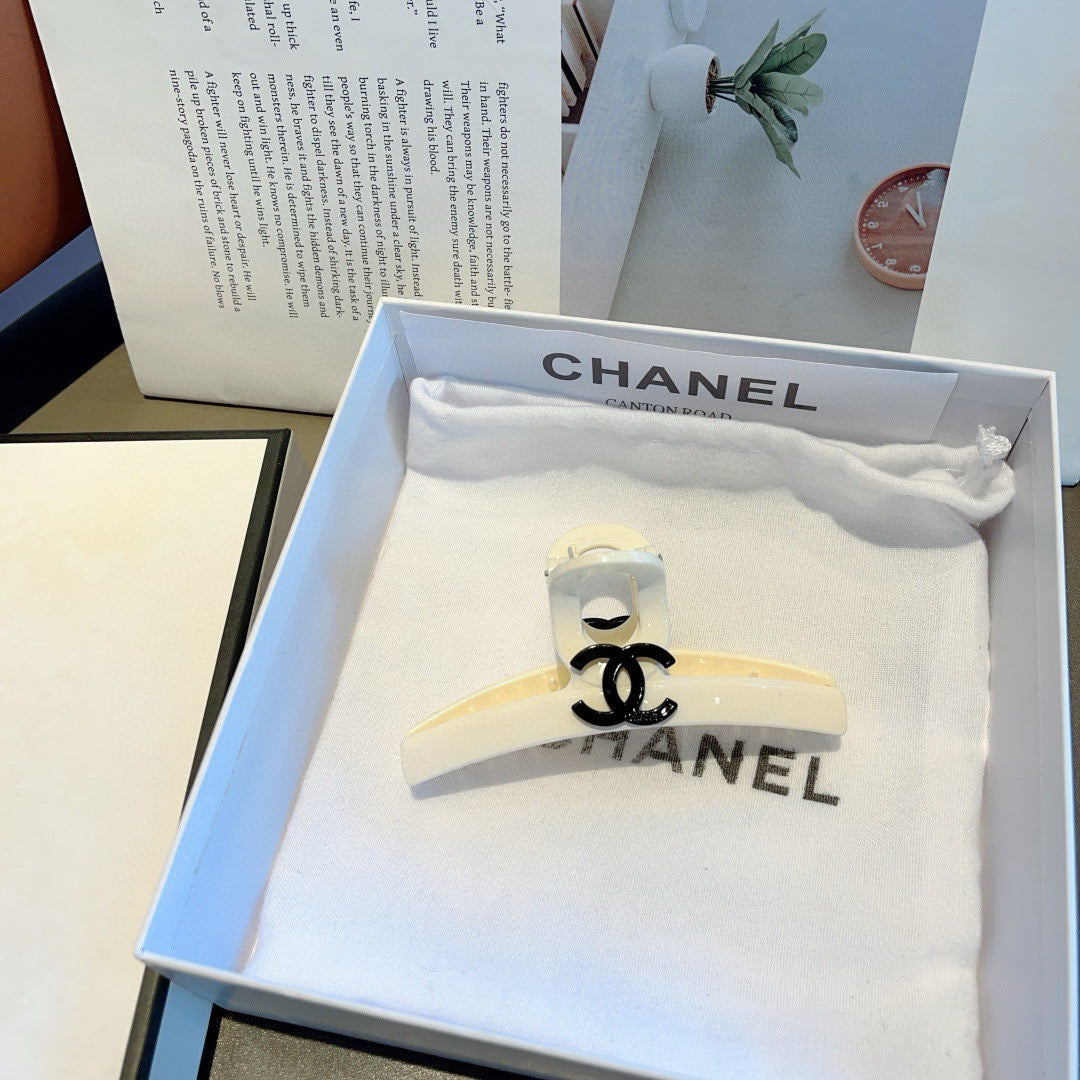 Chanel Hairpin