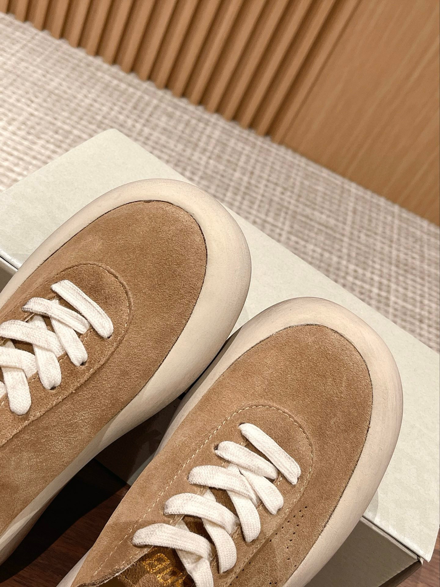 Golden Goose Sneaker