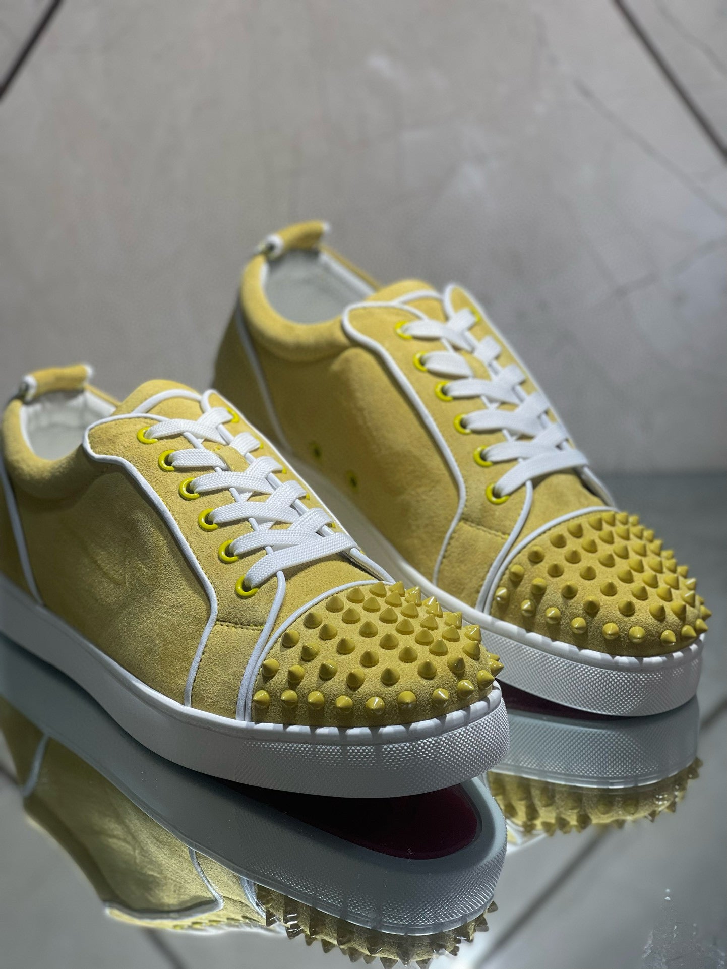 Christian Louboutin Sneaker