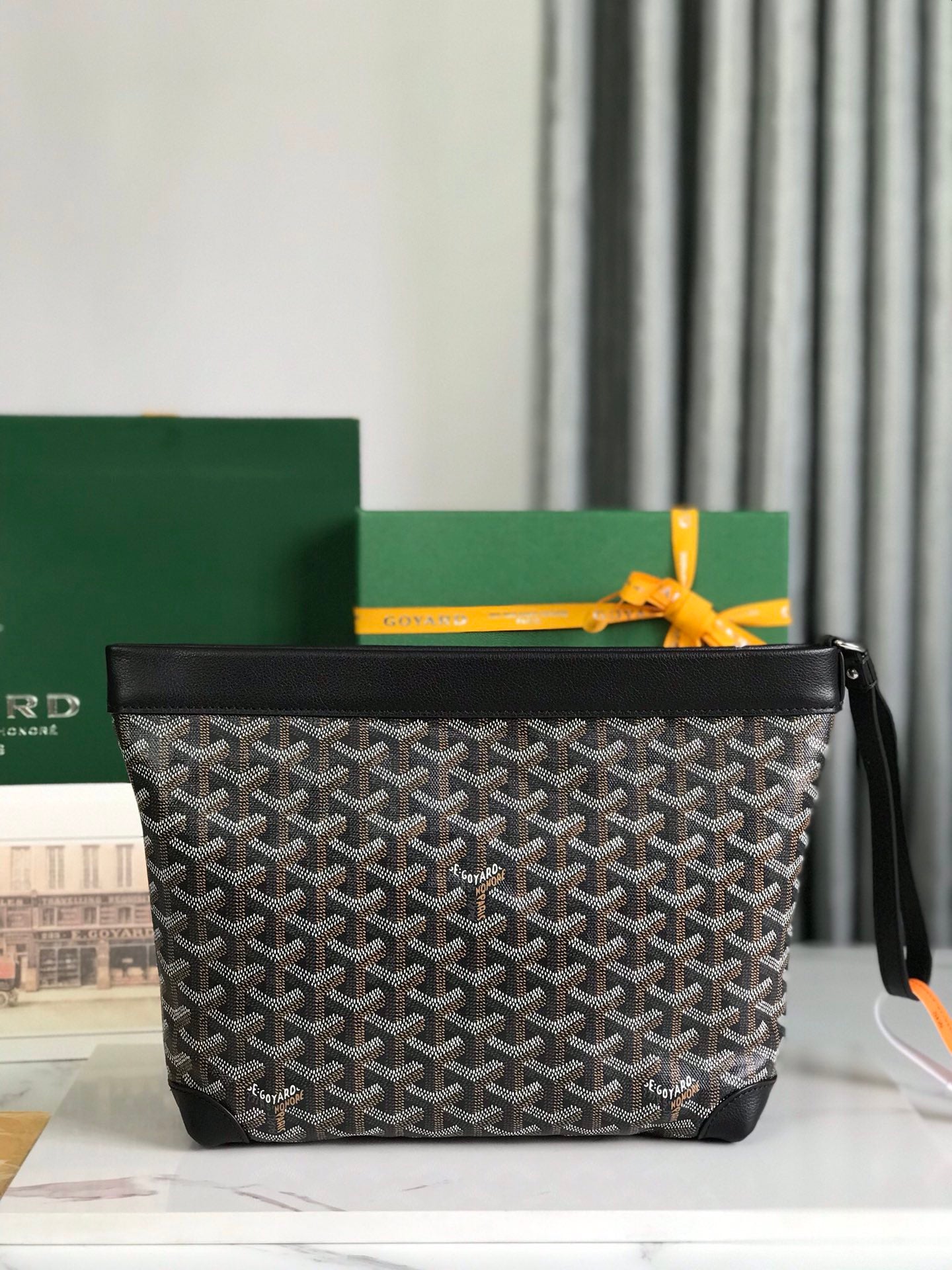 Goyard Conti