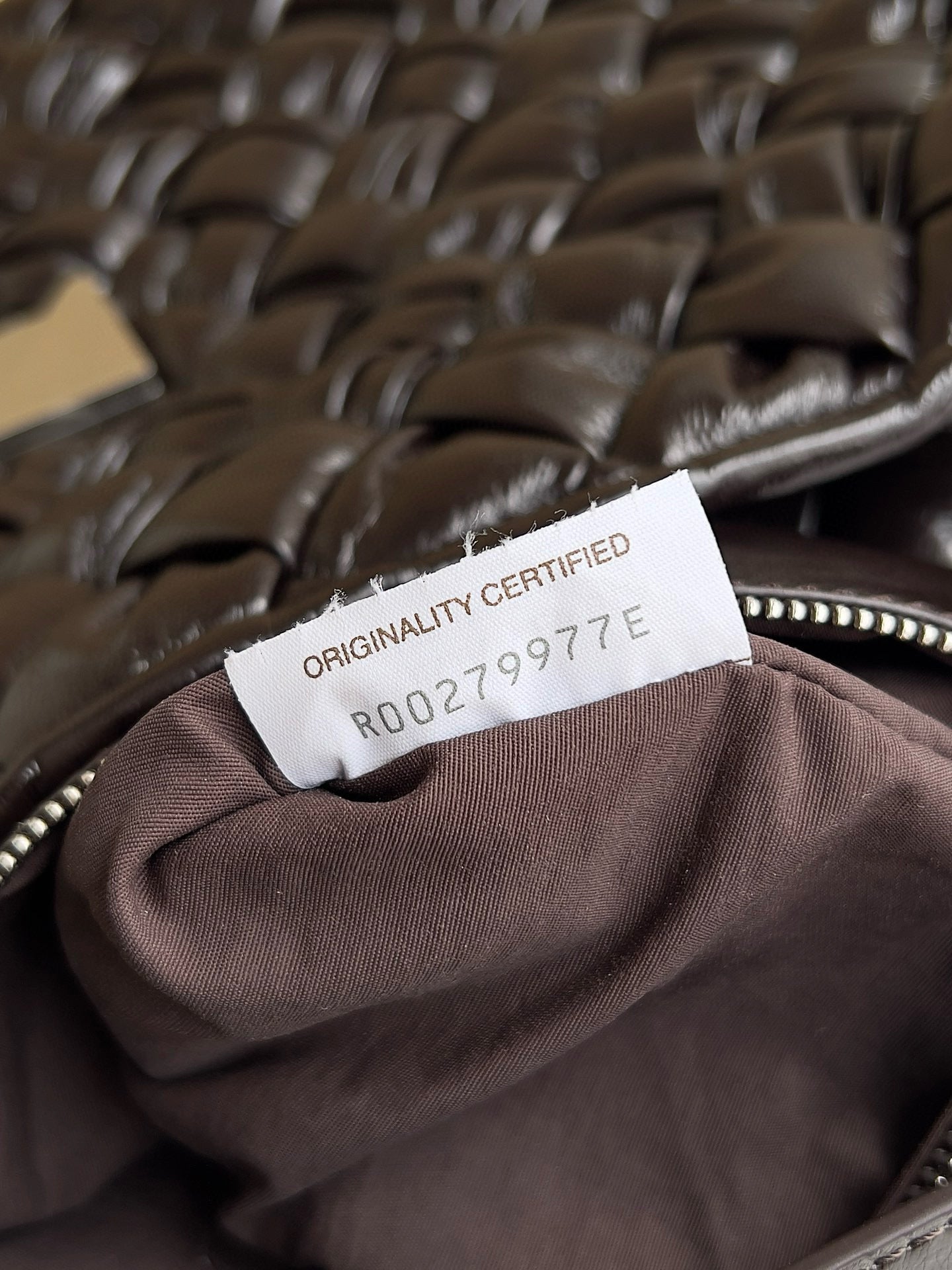 BV Foulard Rumple Messenger Bag