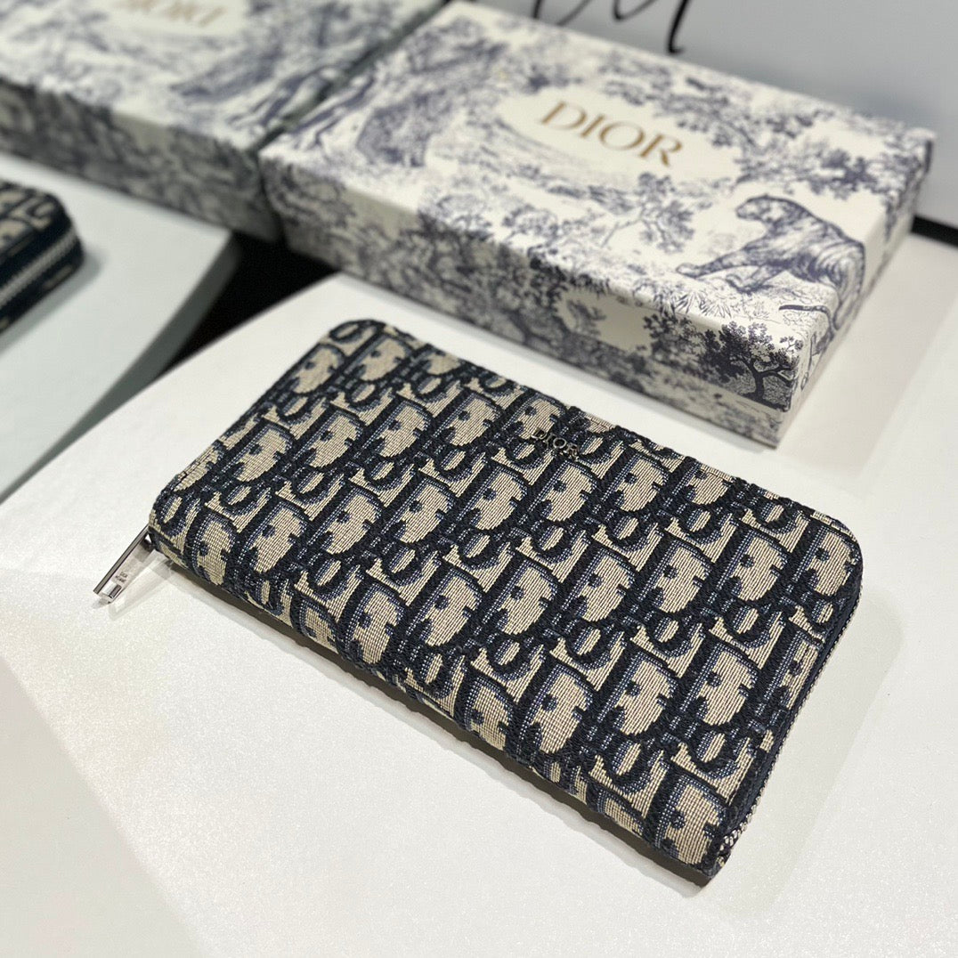 Dior Wallet