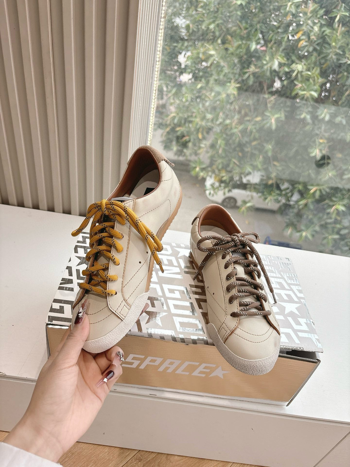 Golden Goose Sneaker