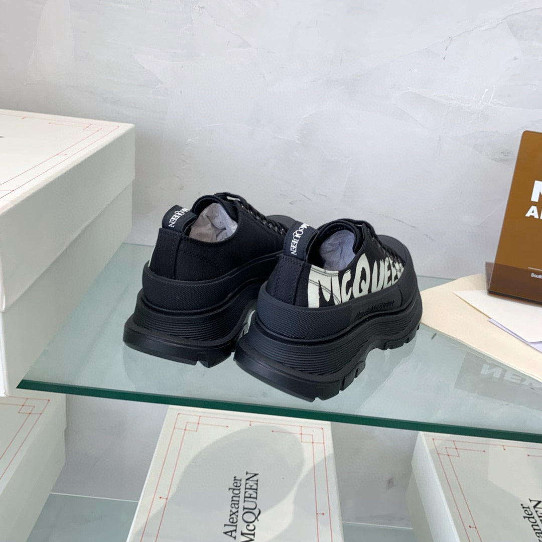 Alexander McQueen Sneakers