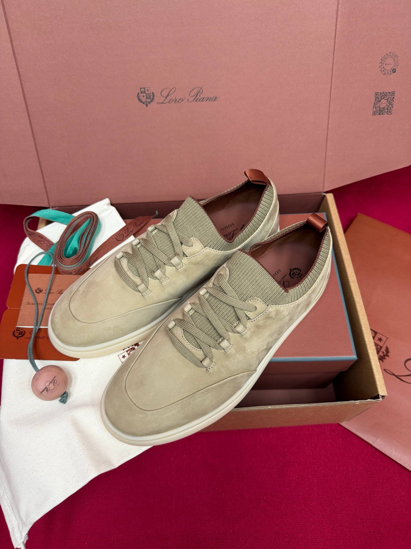 LP Sneaker