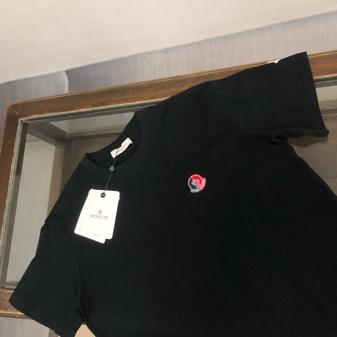 Moncler T-shirt