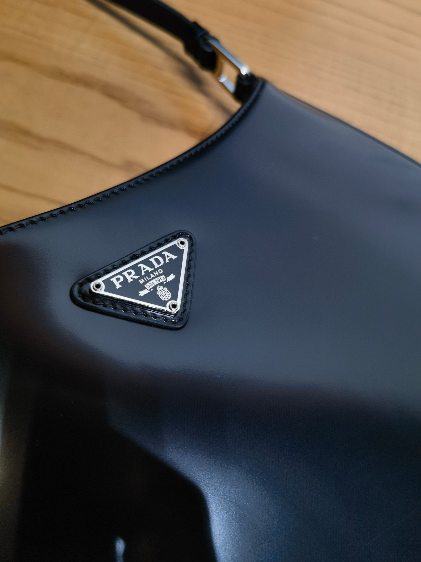 Prada Cleo Shoulder Bag 27x15x5.5cm