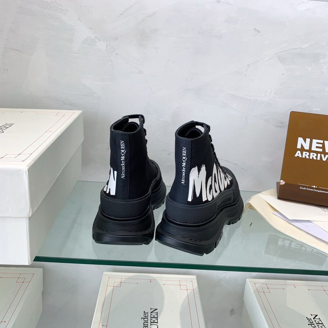 Alexander McQueen Sneakers