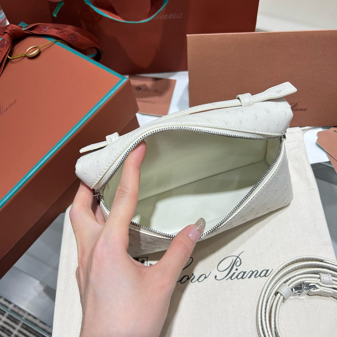 Loro Piana 19 Bag 19x7x12cm