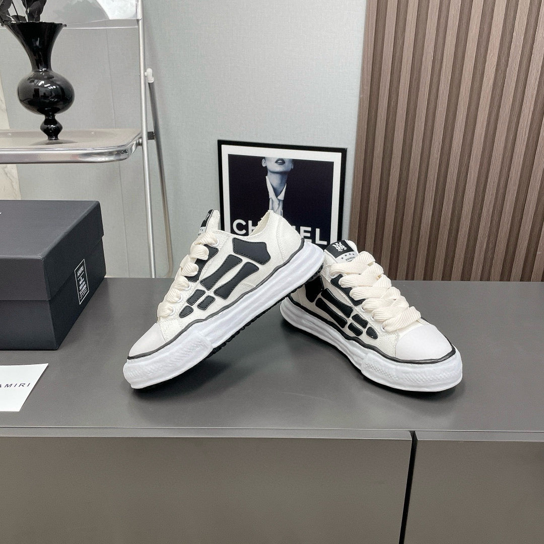 Amiri Sneakers